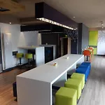 Отель Ibis Budget Est