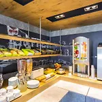 Hotel Ibis Budget Est 2*
