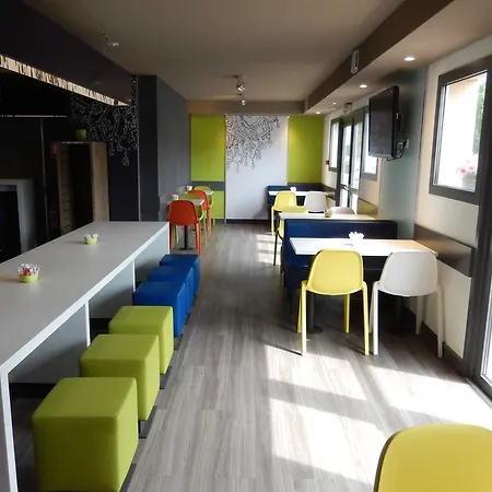 Hotel Ibis Budget Est 2*