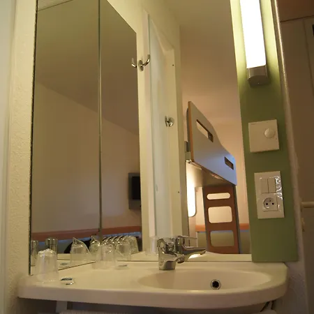 Ibis Budget Est ポー