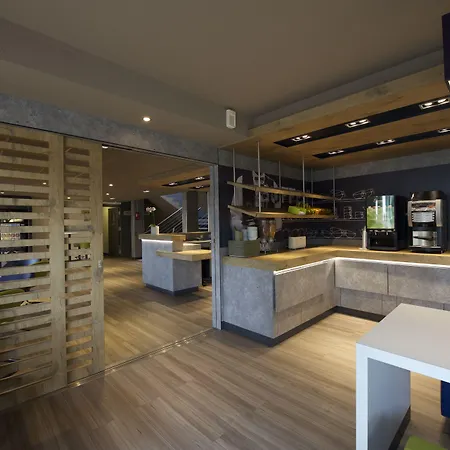 Ibis Budget Est Pau