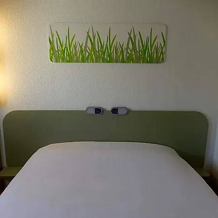 Ibis Budget Est מלון