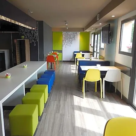 Ibis Budget Est מלון 2*