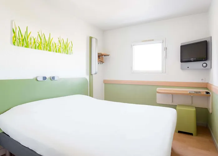 Ibis Budget Est فندق بو