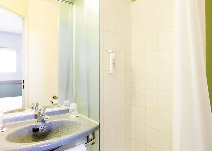 فندق Ibis Budget Est بو